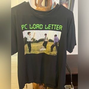 Men’s graphic T-shirt, size large, black in color